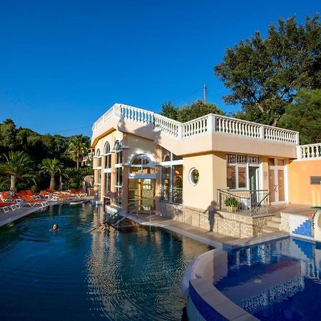Residence Les Tourelles Sainte-Maxime Exterior photo